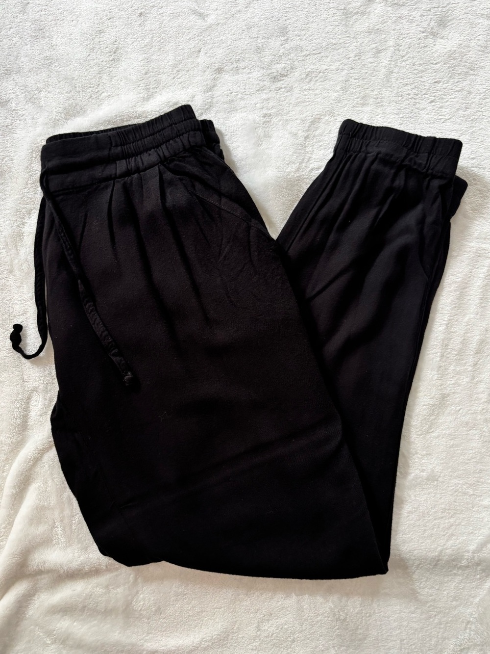 Aritzia Talula casual pants